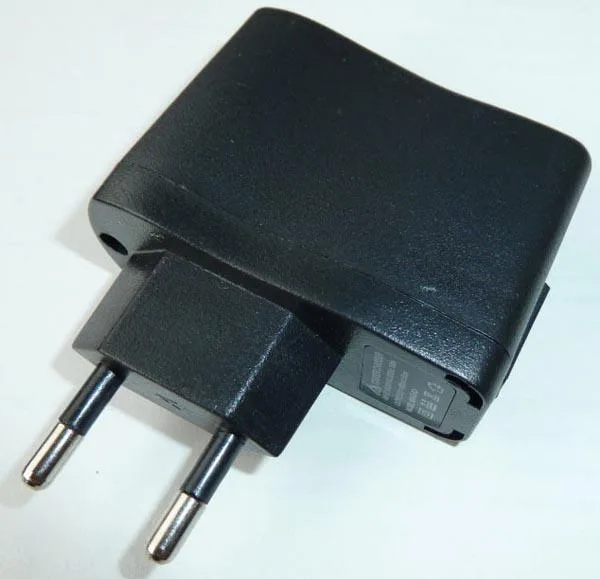 Unità di alimentazione «COURIER CHARGER» — foto 2 dell'alert A11/0089/15