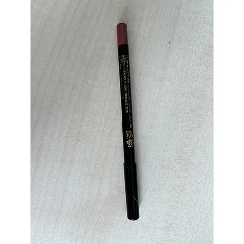 Fodera per labbra «Crayon à Lèvres et Taille-crayon» — foto 5 dell'alert A12/03692/24