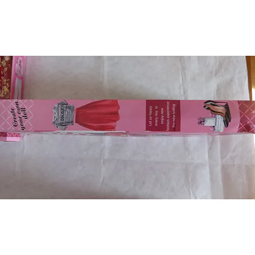Set di bambole di plastica «Create your own doll» — foto 2 dell'alert SR/02977/26