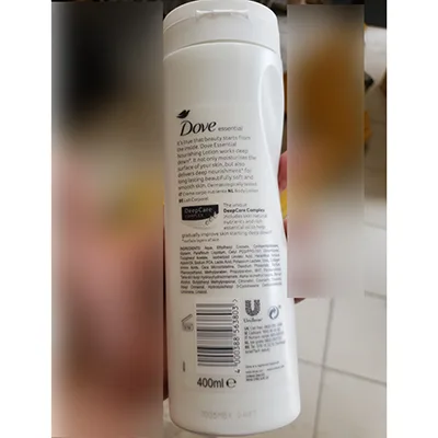 Latte per il corpo «Crema corpo nutriente» (Dove)