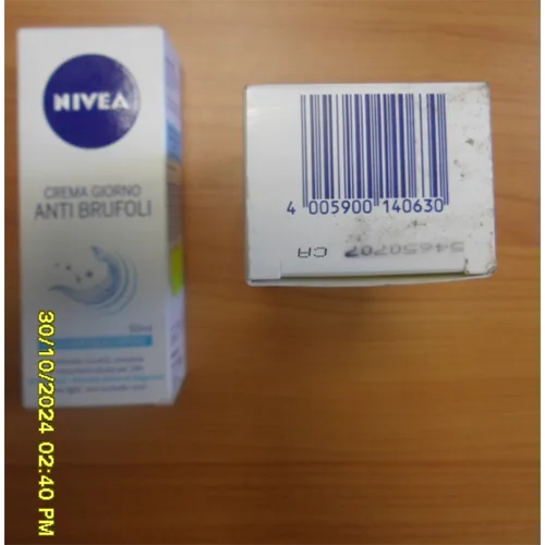 Crema viso «Crema giorno anti brufoli» — foto 2 dell'alert SR/03534/25