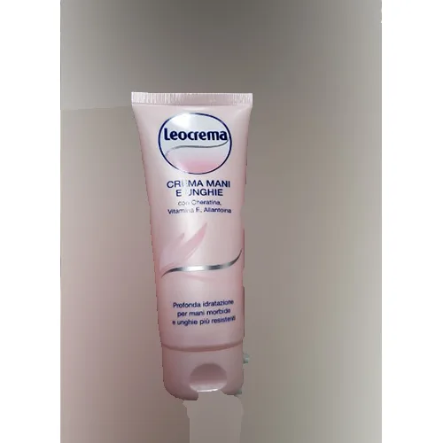 Crema per le mani «Crema mani e unghie» — foto 6 dell'alert A12/01360/24