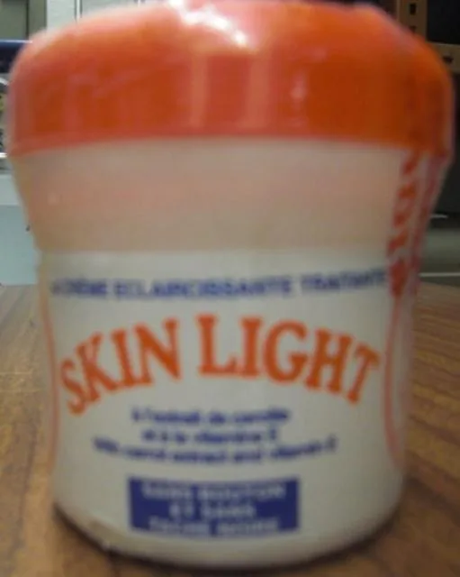 Crema schiarente per la pelle "Skin Light" — foto 1 dell'alert 0770/11