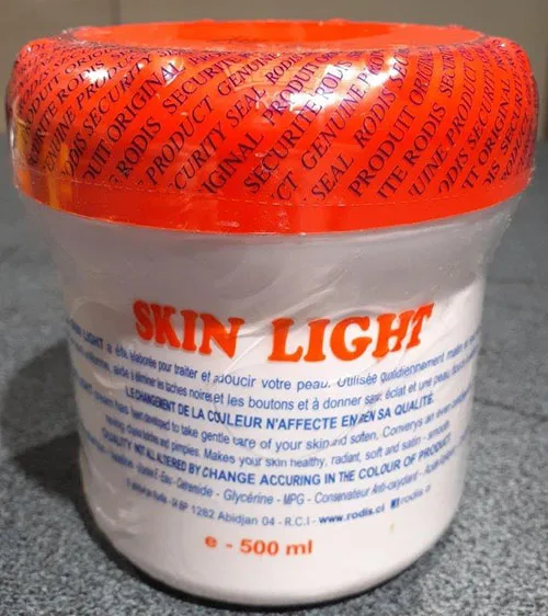 Crema schiarente per la pelle «Creme Skin Light» — foto 2 dell'alert A12/01459/22