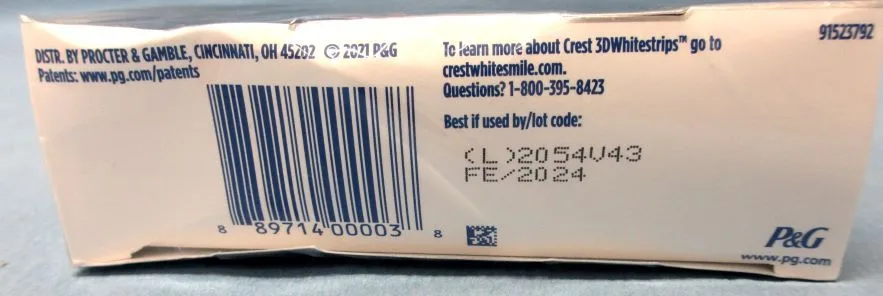 Strisce sbiancanti dei denti «Crest® 3D WHITESTRIPS» — foto 3 dell'alert A12/00917/23