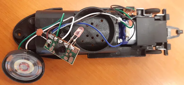 Giocattolo a batteria «CRH» — foto 8 dell'alert A12/01127/22