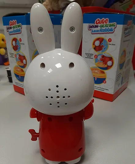 Giocattolo di plastica wind-up «Cute Drum-Beating Little Rabbit» — foto 2 dell'alert A12/01447/20