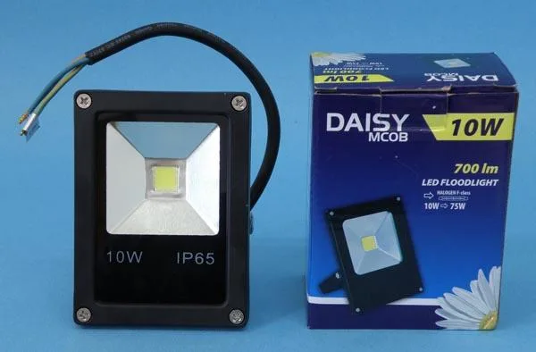Proiettore a LED «DAISY MCOB - LED FLOODLIGHT / LED MCOB ENERGIATA-KARÉKOS REFLEKTOR» — foto 1 dell'alert A11/0100/16
