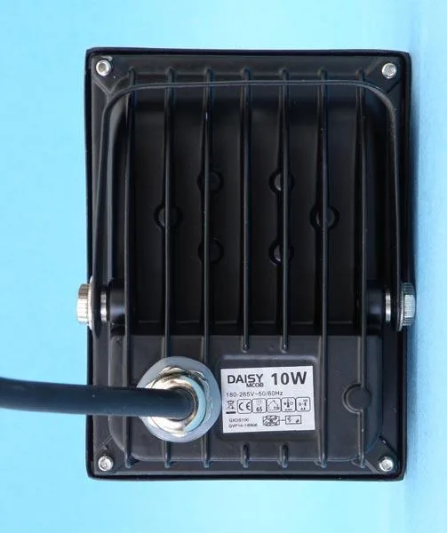 Proiettore a LED «DAISY MCOB - LED FLOODLIGHT / LED MCOB ENERGIATA-KARÉKOS REFLEKTOR» — foto 2 dell'alert A11/0100/16