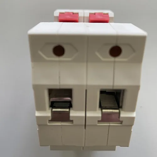 Interruttore automatico «DC Miniature Circuit Breaker» — foto 3 dell'alert SR/02012/25