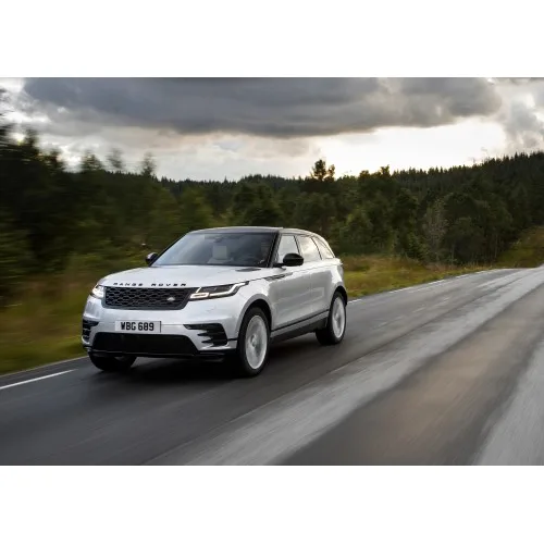 Autovettura / camioncino «Defender, Discovery, Velar, Range Rover Sport, Range Rover» — foto 5 dell'alert A12/01932/24