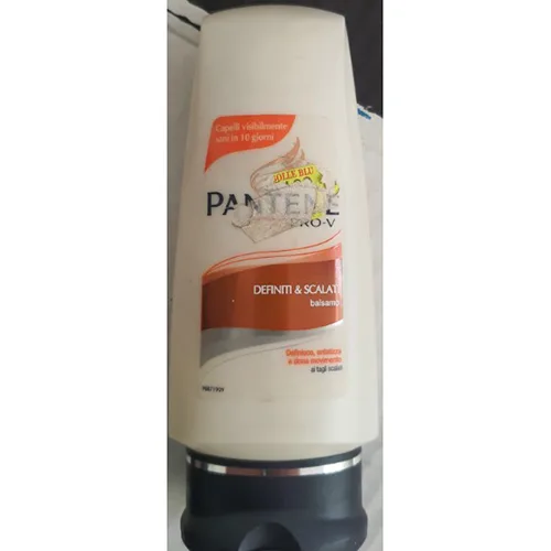 Balsamo per capelli «Definiti &amp; Scalati» (PANTENE PRO-V)