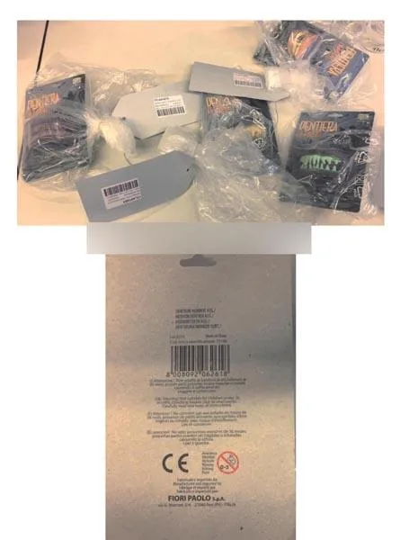 Accessori per abiti di fantasia «Dentiera Horror ('Horror' false teeth)» — foto 2 dell'alert A12/0817/17