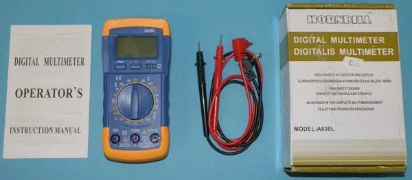 Multimetro digitale «Digital Multimeter/ Digitális Multiméter» — foto 1 dell'alert A11/0110/15