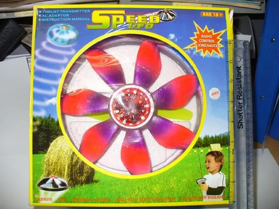 Disco volante radiocomandato – Velocità UFO (Unknown)