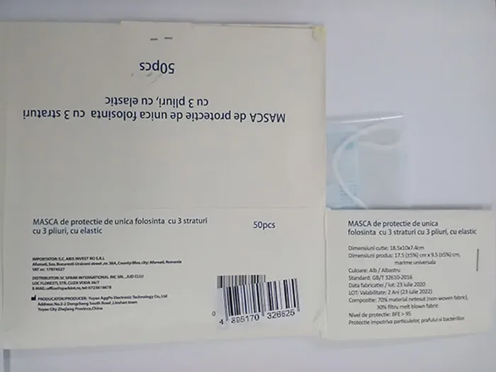 Maschera filtro particella «Disposable protective mask with 3 layers with 3 folds, with elastic» — foto 2 dell'alert INFO/00146/20