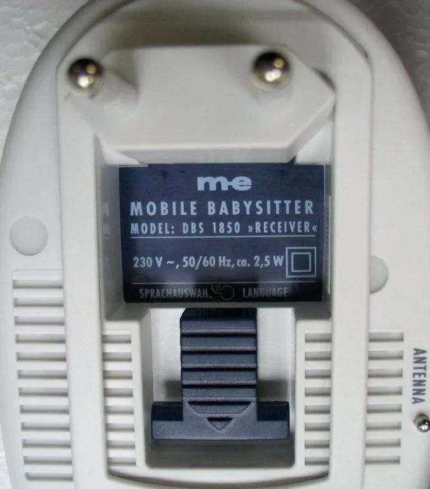 Dispositivo di monitoraggio del bambino ‘Mobile babysitter' (m-e)