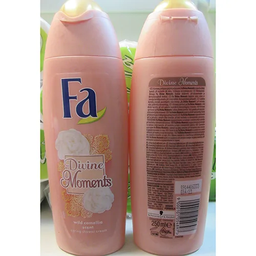 Crema doccia «Divine Moments Shower Cream Wild Camellia Scent» — foto 1 dell'alert A12/00704/24