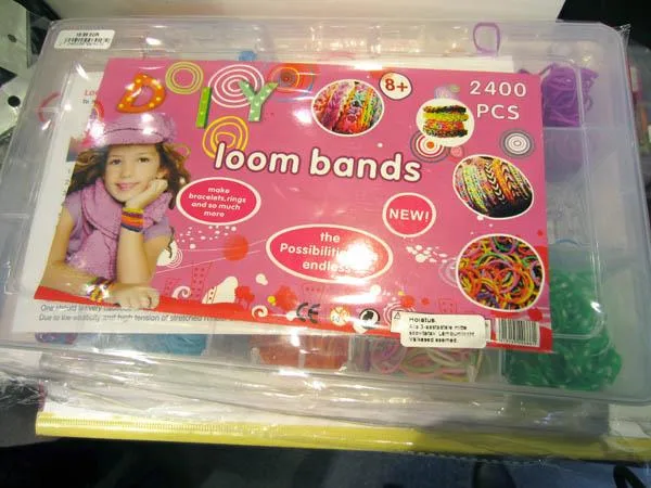 Bande di telai con charms «DIY - Loom Bands» (Unknown)