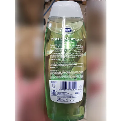 Lavaggio dei capelli e del corpo «Doccia Shampoo tonificante con vitamine della frutta» (Neutro Roberts)