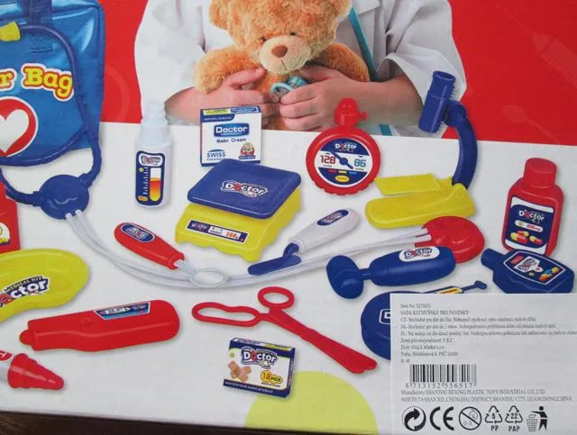 Giocattolo di plastica «Doctor Medical Kit» — foto 2 dell'alert A12/0682/14