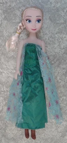 Bambola di plastica «DOLL FROZEN FEVER (MAY BE COUNTERFEIT)» — foto 2 dell'alert A12/0159/16