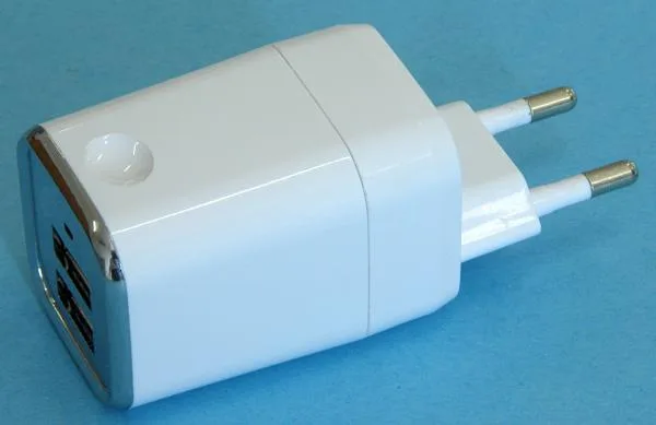 Caricabatterie USB «DOUBLE USB AC ADAPTER; AC Charger With USB Slot» — foto 1 dell'alert A12/1290/19