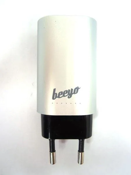 Unità di alimentazione «DOUBLE USB WALL CHARGER» — foto 1 dell'alert A12/0926/17