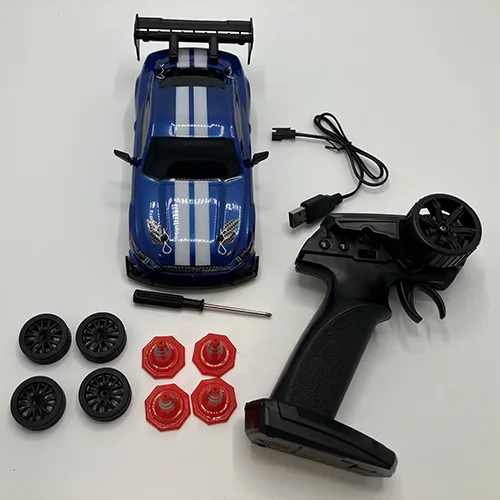 Auto giocattolo telecomandata «Drift Racing LED Light» — foto 2 dell'alert SR/03993/25