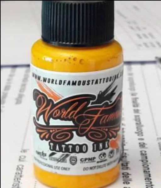 Inchiostro del tatuaggio «Dubai Gold» (World Famous Tattoo Ink)