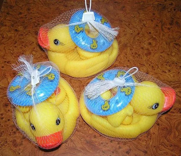 Giocattolo di plastica «Ducks and ring» (Unknown)