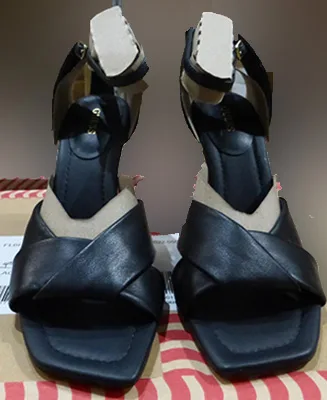 Scarpe da ginnastica «EAC» — foto 3 dell'alert A12/01191/23