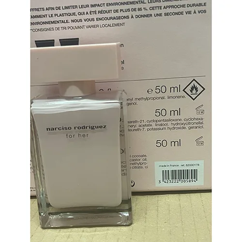 Set cosmetico «Eau de parfum - Body lotion - Shower gel» (Narciso Rodriguez)