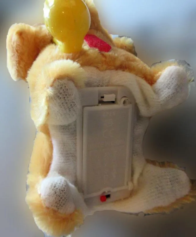 Giocattolo morbido «Electric dog» — foto 4 dell'alert A11/00014/20