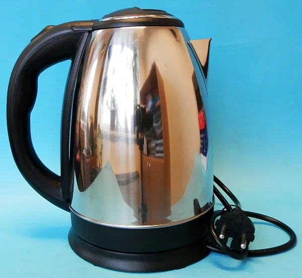Bollitore elettrico «Electric kettle» — foto 4 dell'alert A12/00775/22