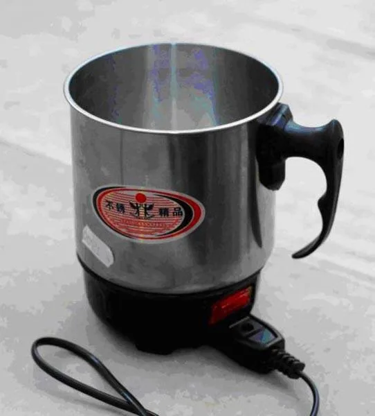 Bollitore elettrico «Electrothermal cup» — foto 1 dell'alert A12/0112/15
