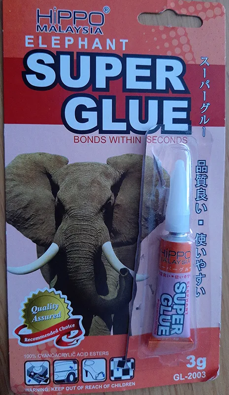 Colla «Elephant Super Glue» — foto 1 dell'alert A11/00025/20