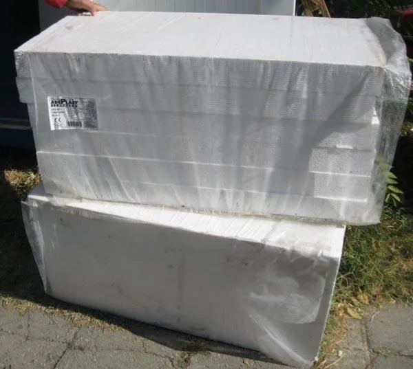 Isolamento termico «EPS 80+ Ignifugat» (Adeplast)