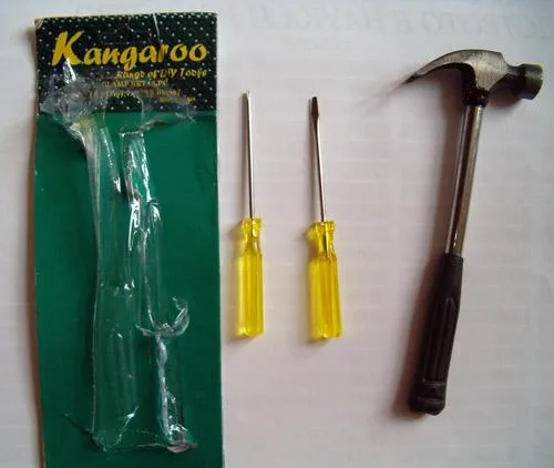 Equipaggiamento manuale martello con due cacciaviti (Kangaroo)