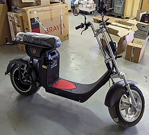 Scooter elettrico «ES8008» — foto 1 dell'alert A12/01814/23