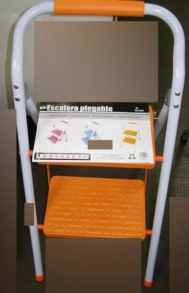 Scaletta a gradini «Escalera plegable» — foto 1 dell'alert A12/0957/17