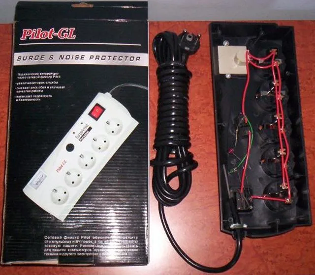 Estensione piombo "Surge and Noise Protector" & #13; & #13; — foto 2 dell'alert 1020/11