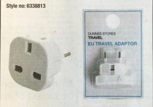 Adattatore di viaggio «EU Travel Adaptor» (Dunnes Stores)