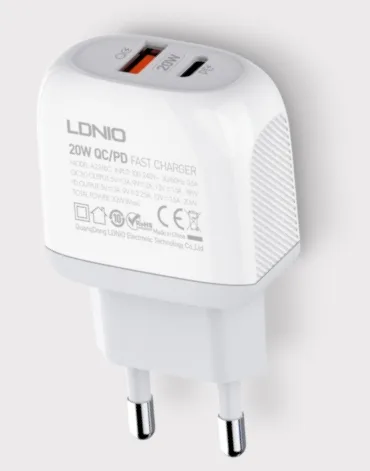 Caricabatterie USB «EU Travel Charger» (LDNIO)