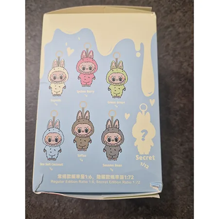 Giocattolo morbido «Exciting Macaron The monsters Vinyl Face» — foto 3 dell'alert SR/01191/26