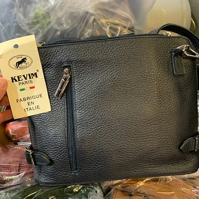 Sacchetto «Fabriqué en Italie - Genuine leather - Borse in pelle» (KEVIM PARIS)