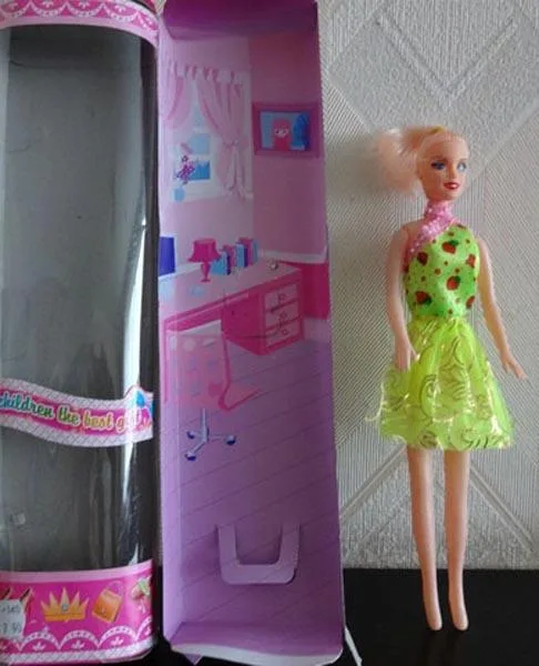Bambola di plastica «FAD Style» (Unknown)