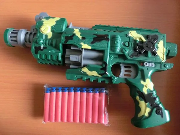 Pistola di plastica «Fantastic Elite Blaster» (Unknown)