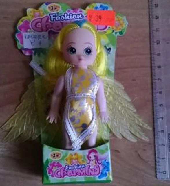 Bambola di plastica «Fashion Charming» — foto 2 dell'alert A12/0407/14