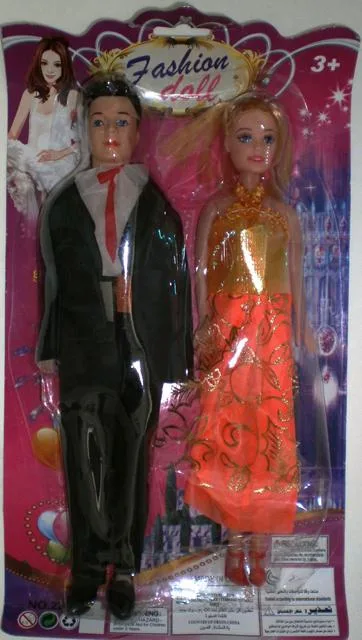 Set di bambole di plastica «Fashion doll» (Unknown)